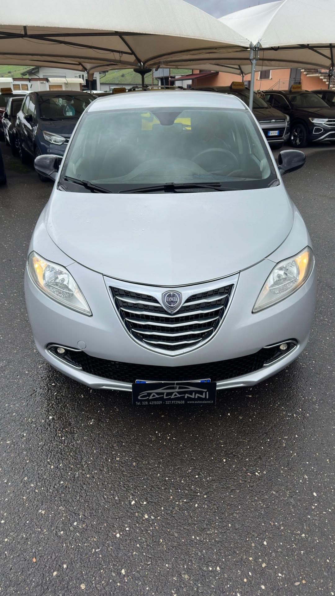 Lancia Ypsilon 1.3 MJT 16V 95 CV 5 porte S&S Silver