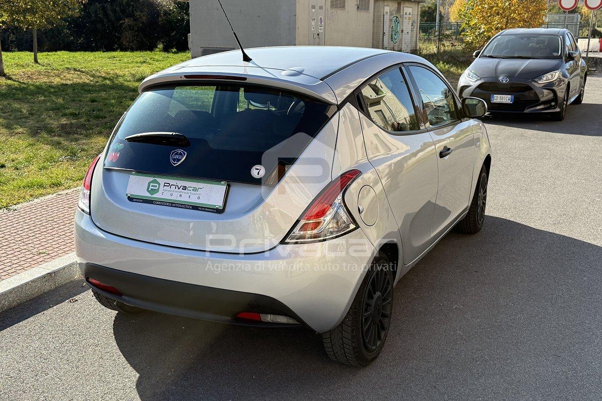 LANCIA Ypsilon 1.2 69 CV 5 porte Gold