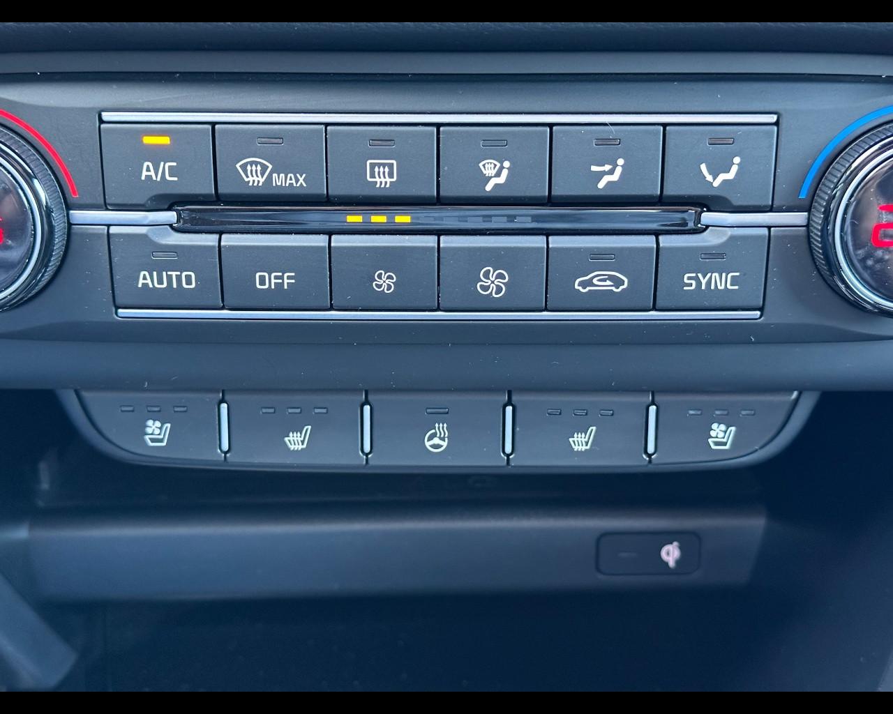 KIA XCeed - Xceed 1.6 CRDi 136 CV MHEV DCT Evolution