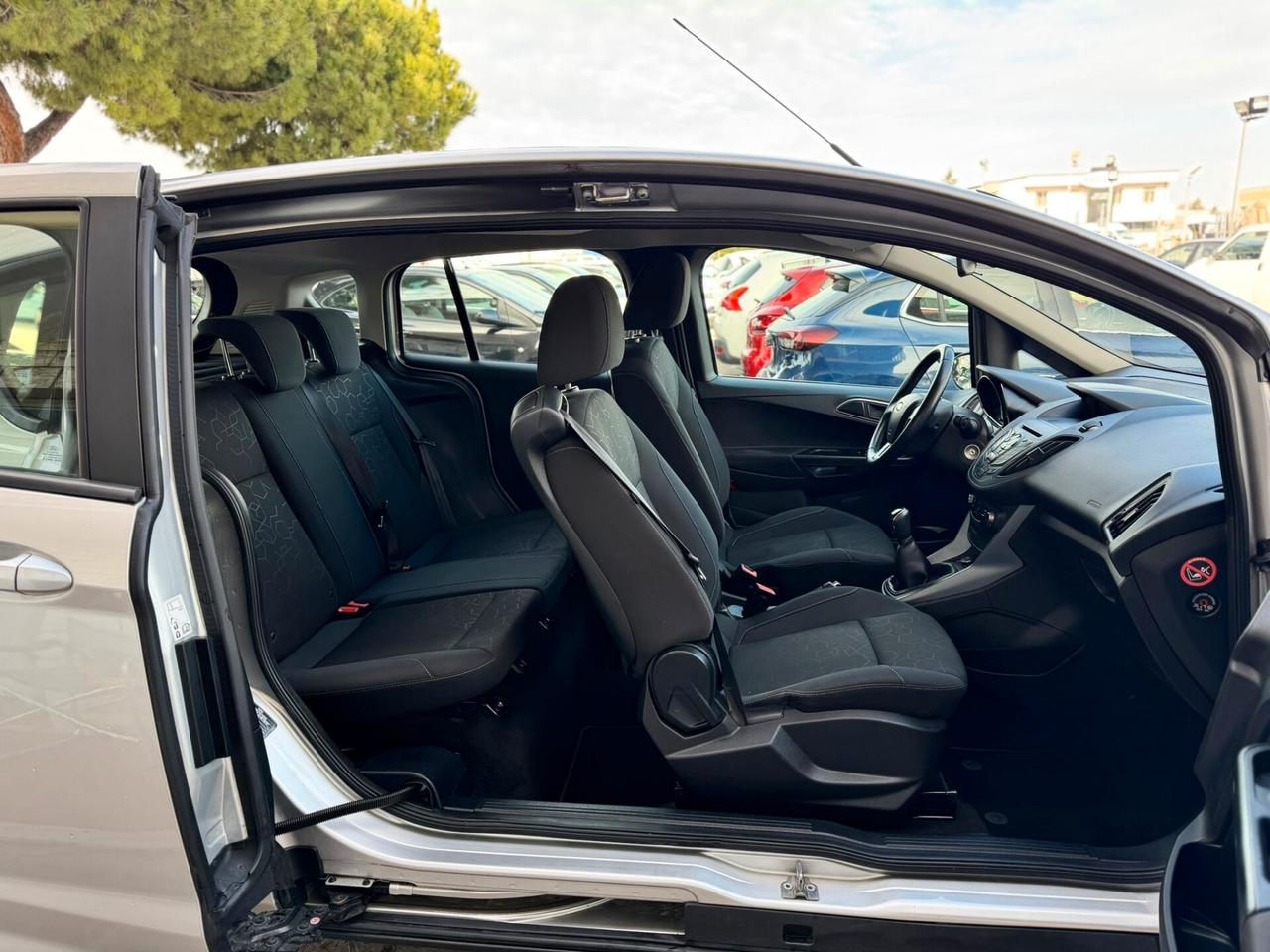 Ford B-Max 1.5 TDCi 75 CV Business Titanium