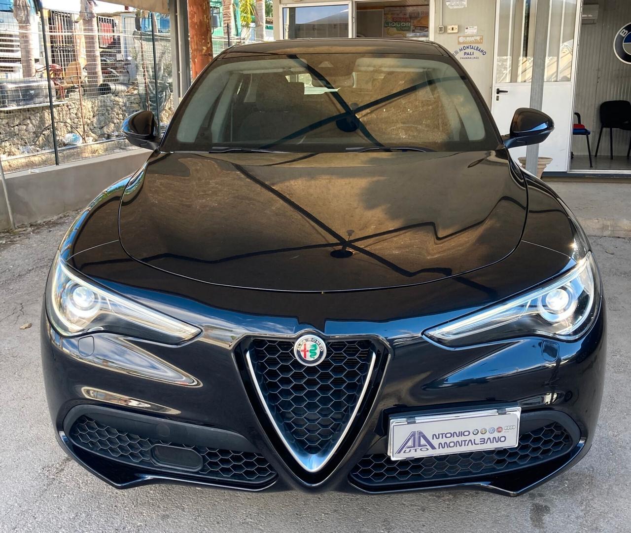 Alfa Romeo Stelvio 2.2 Turbodiesel 160 CV AT8 RWD Rosso Edizione