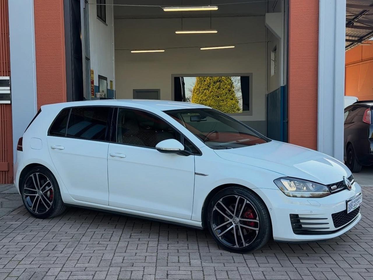Volkswagen Golf GTD 2.0 TDI 5p. BlueMotion Technology