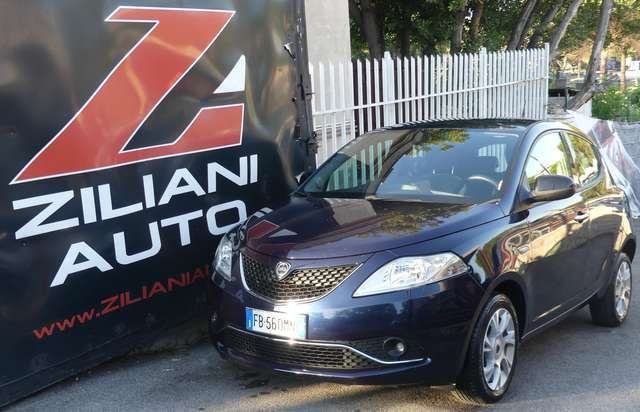 Lancia Ypsilon 1.2 Opening edition GPL..BLUETOOTH..PDC