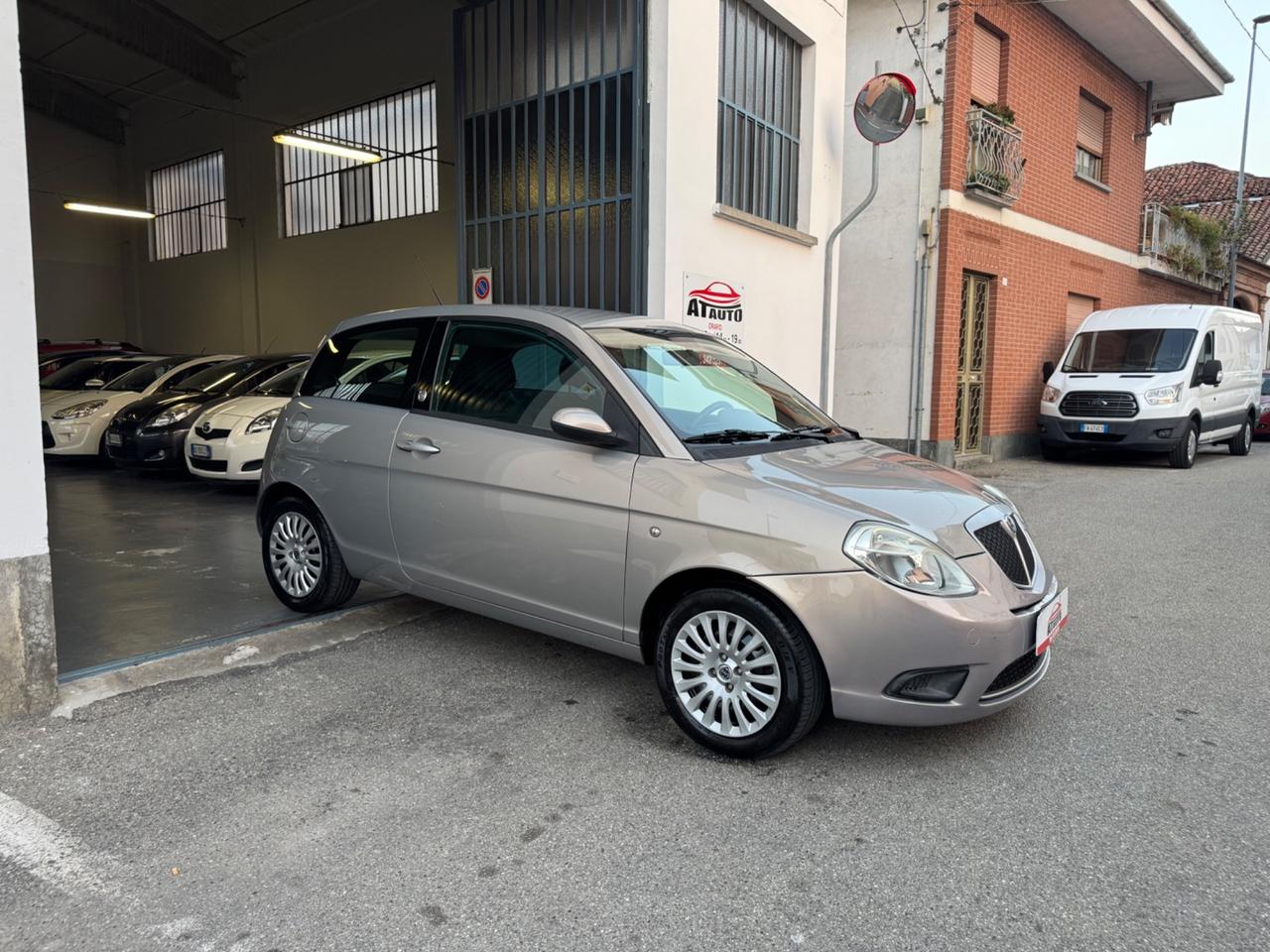 Lancia Ypsilon 1.4 Argento Ecochic GPL