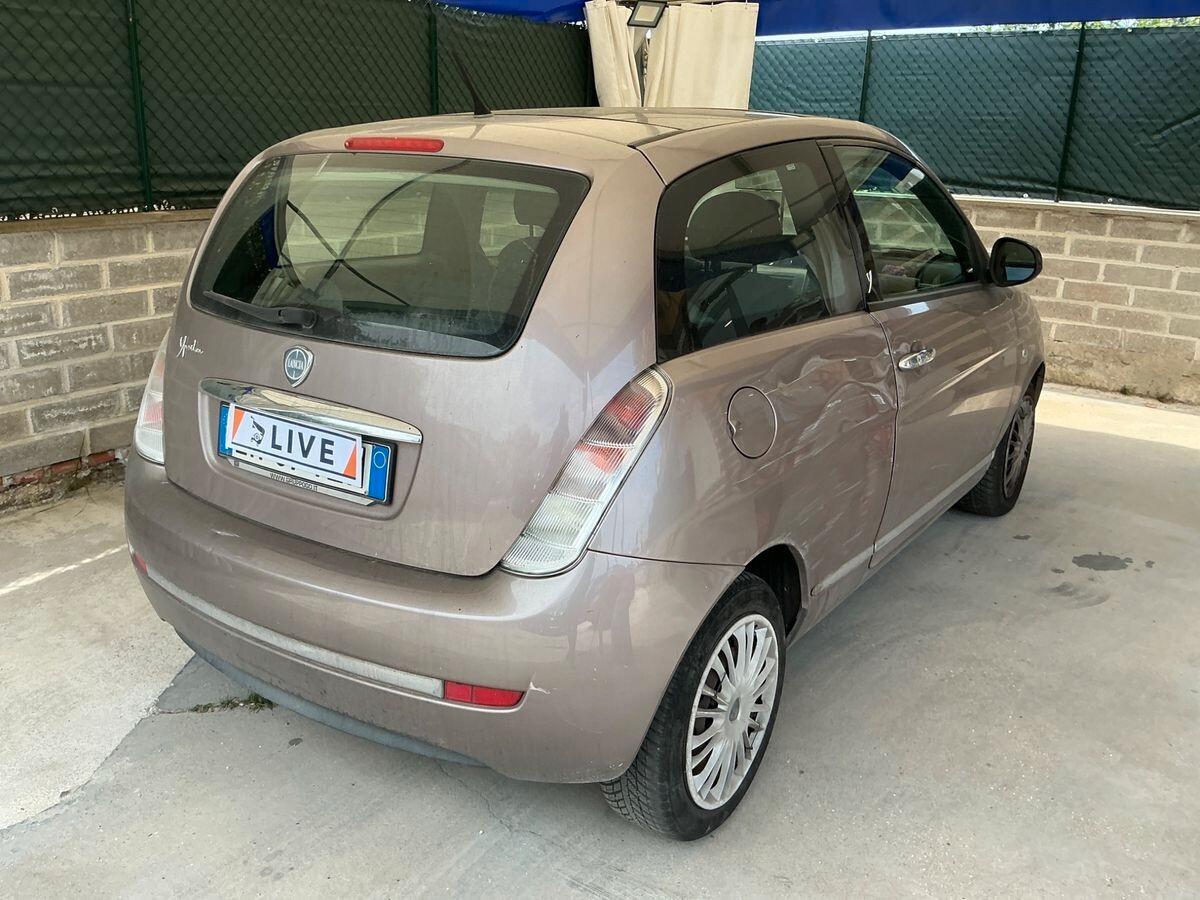 LANCIA YPSILON 1.2 BENZINA - TETTO PANOR APRIBILE