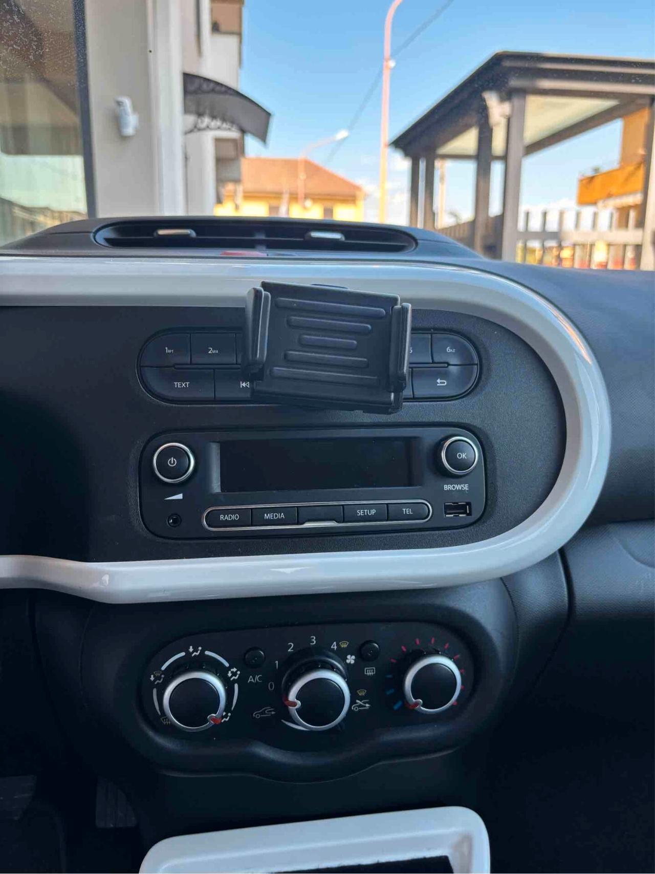 Renault Twingo TCe 90 CV EDC Lovely