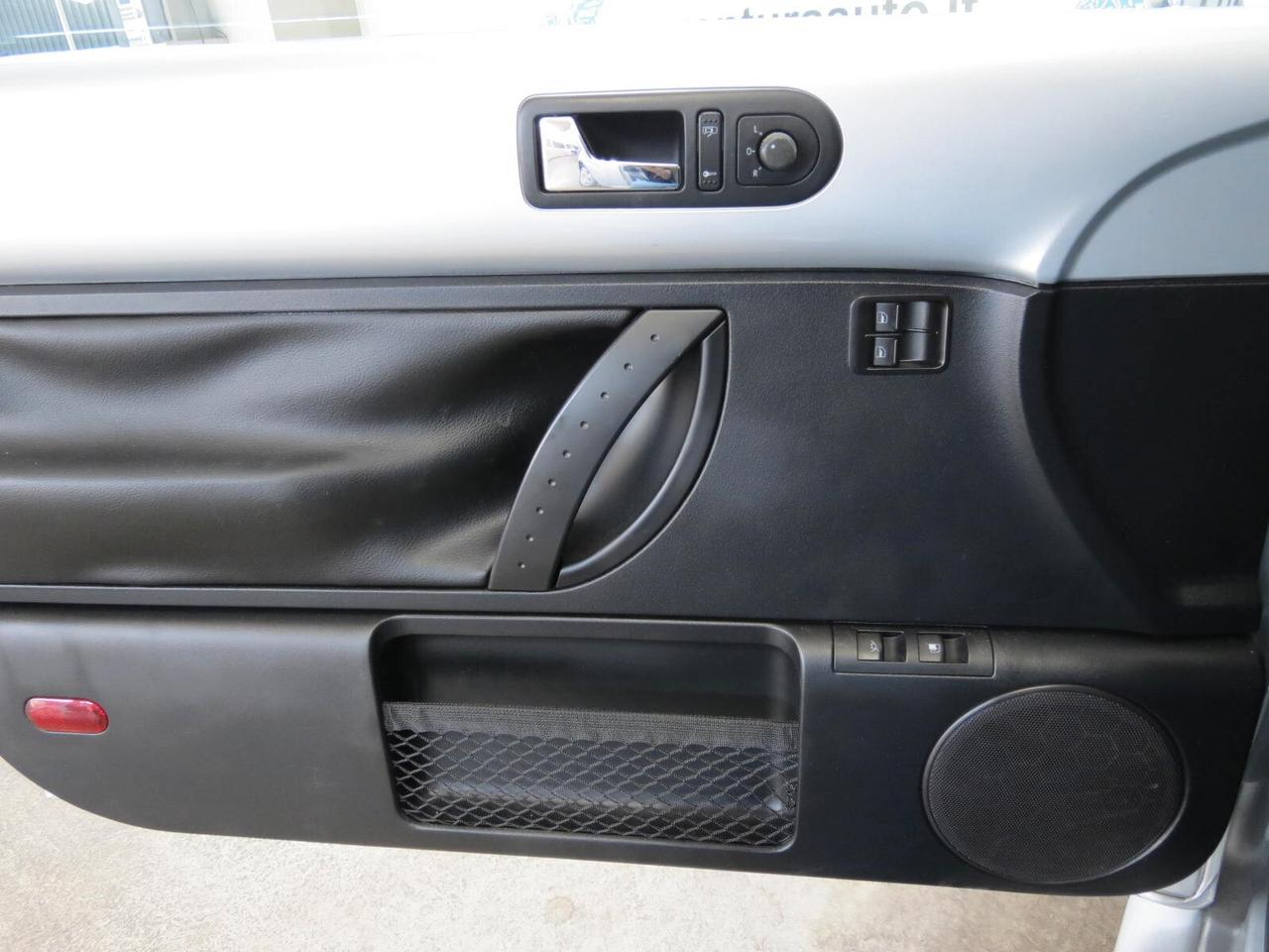Volkswagen New Beetle 1.6 102 CV