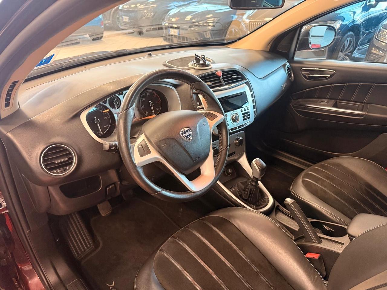 Lancia Delta 1.6 MJT DPF Oro