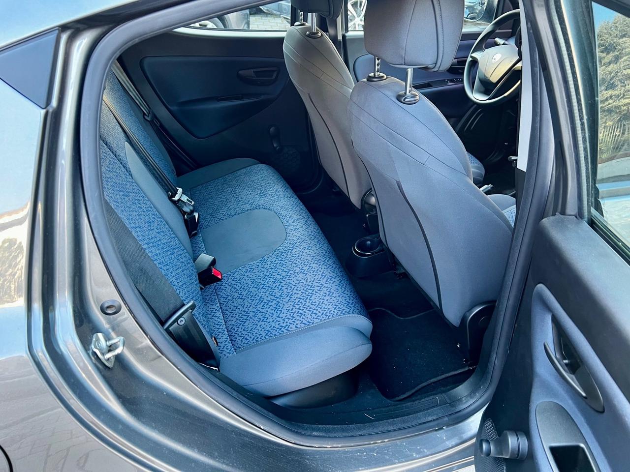 Lancia Ypsilon 1.0 FireFly 5 porte S&S Hybrid Oro