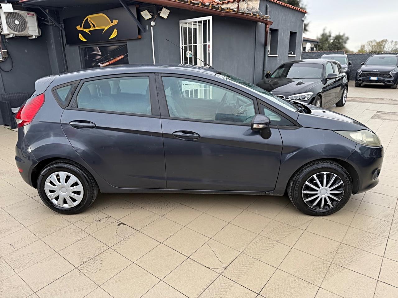 Ford Fiesta 1.4 TDCi 68CV 5 porte Titanium