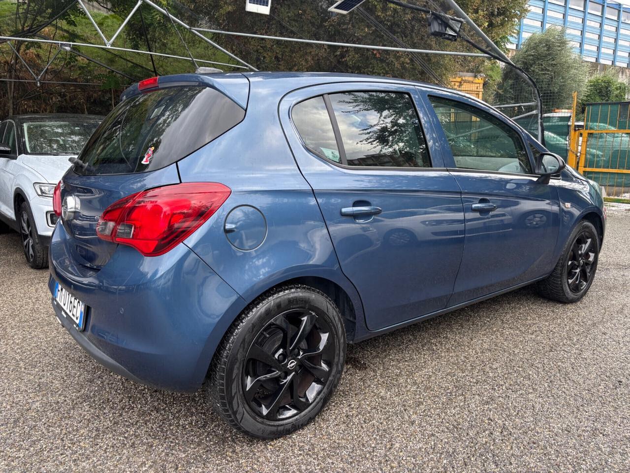 Opel Corsa 1.4 90CV 5 porte GPL