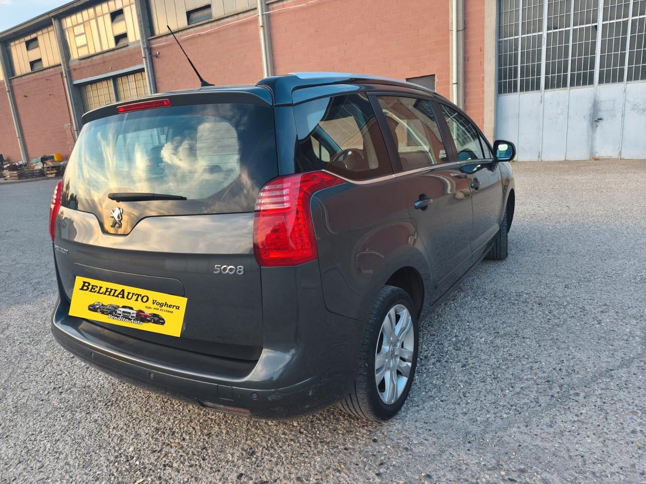 Peugeot 5008 2013---2.0 Diesel