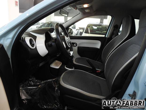 RENAULT - Twingo - SCe Duel2 MMI System Pdc Design