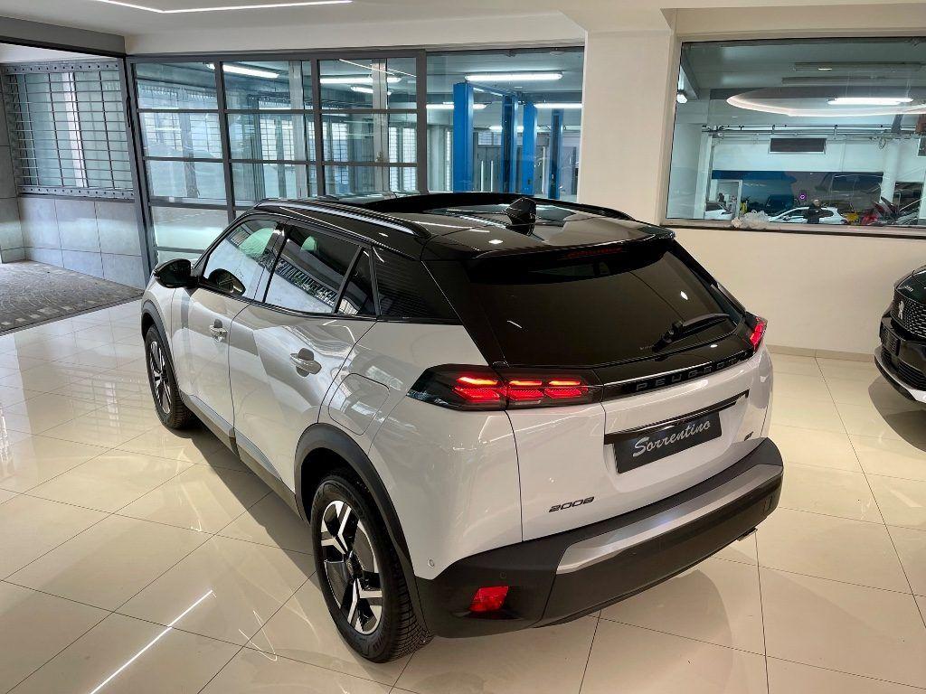 Peugeot 2008 GT Hybrid 145 MOTORE A CATENA 8 ANNI DI GARANZIA