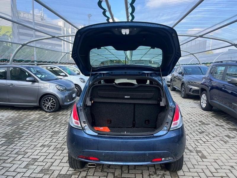 Lancia Ypsilon Ypsilon 1.0 FireFly 5 porte S&S Hybrid Gold