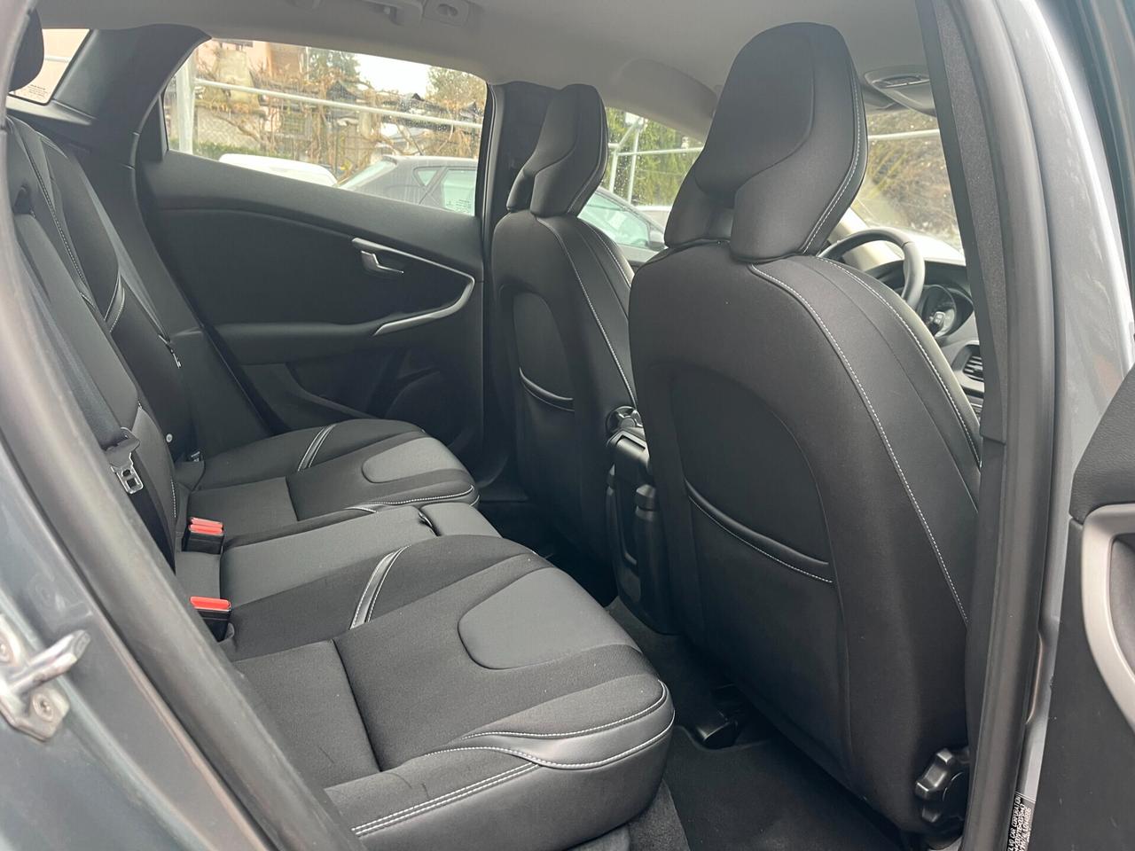 Volvo V40 D2 Business