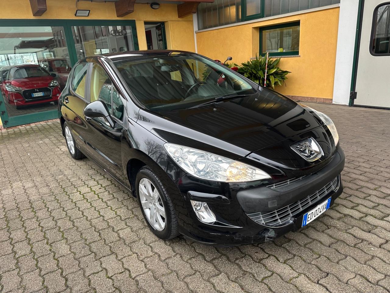 Peugeot 308 1.6 VTi 120CV 5p. Premium