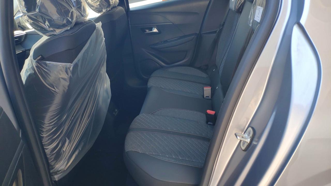 Peugeot 208 Allure 1200 Benz 100 CV Km0