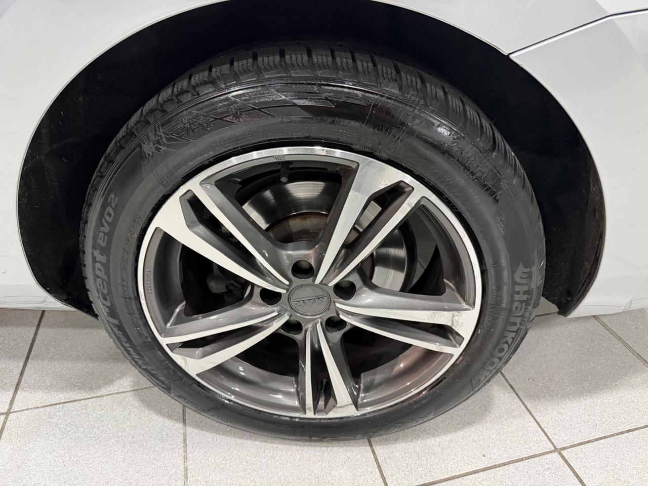 Skoda Superb 1.6 TDI SCR DSG Wagon Style