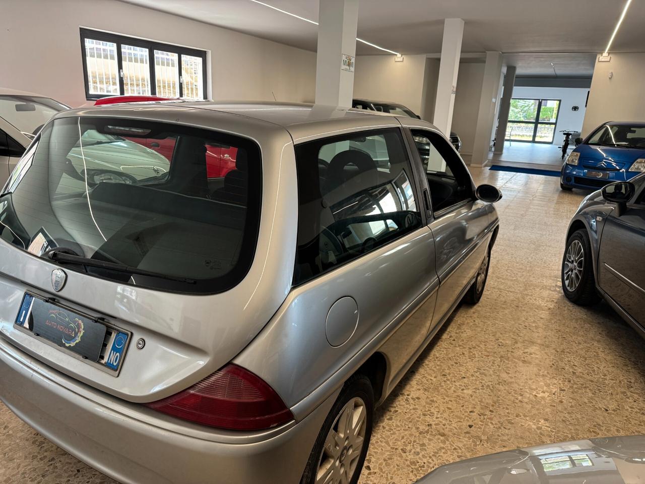 Lancia Y 1.2i cat Elefantino Blu