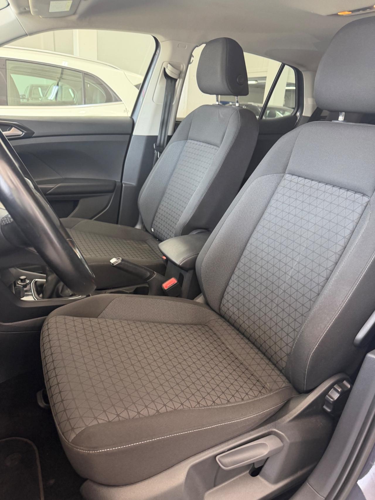 VW T-Cross 1.0 TSI 110 CV R-Line FINANZIABILE