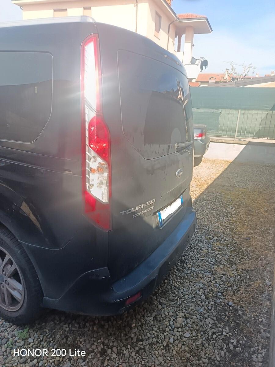 Ford Tourneo Connect Tourneo Connect7 1.5 TDCi 120 CV Titanium