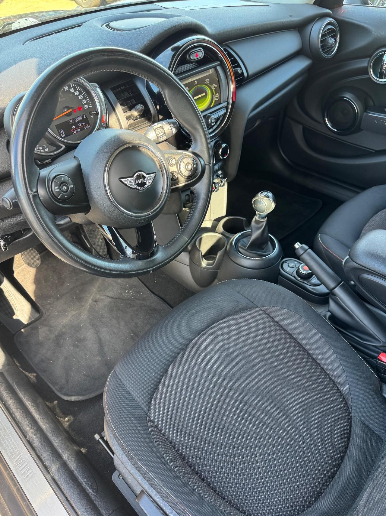 Mini 1.5 Cooper D 5 porte