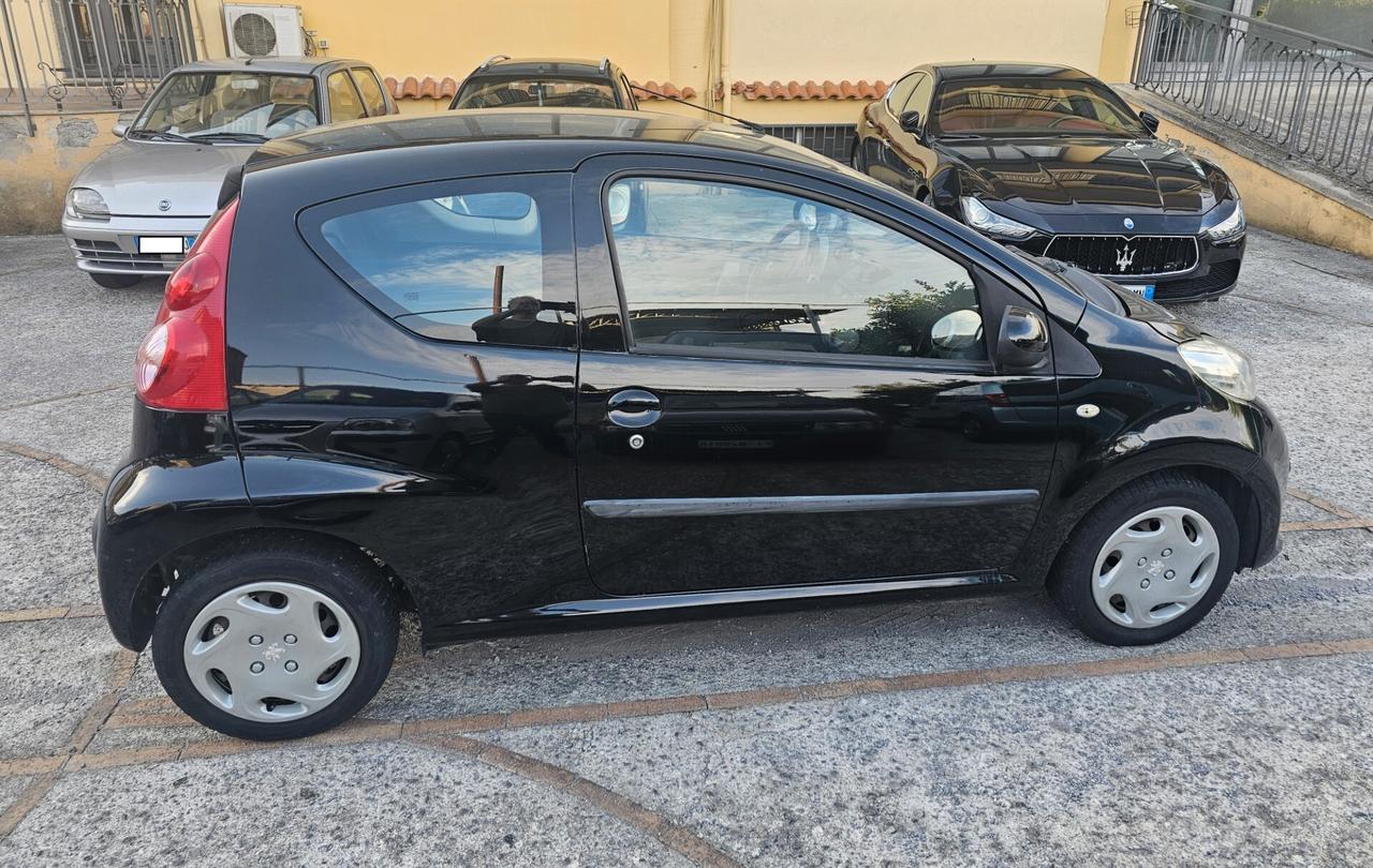 Peugeot 107 1.0 68CV 3p. TAGLIANDATA GARANZIA