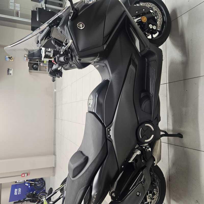 Yamaha T-Max 560 - 2024