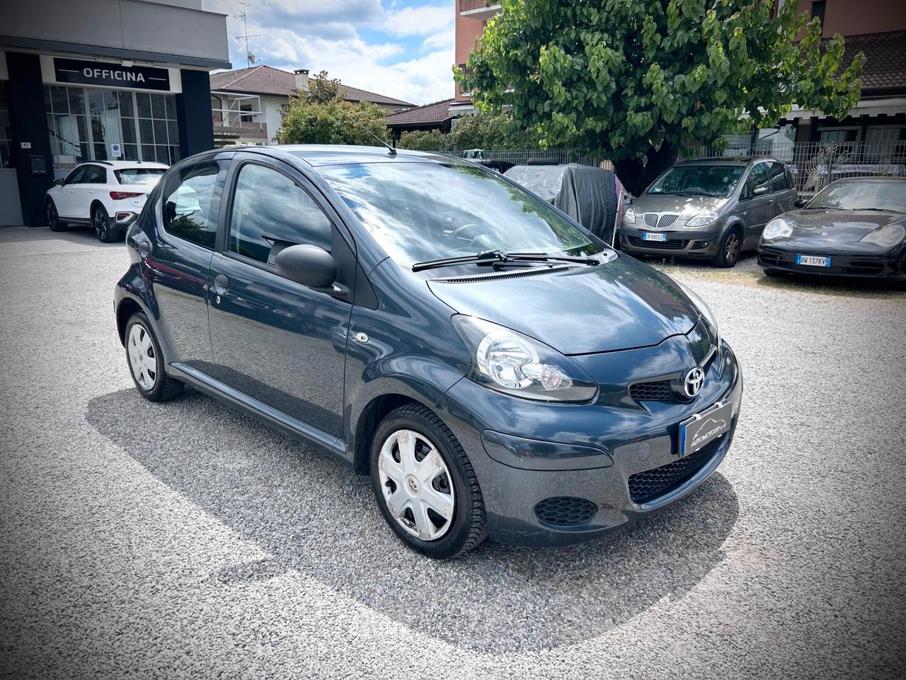 Toyota Aygo 1.0 5 porte - UNIPROPRIETARIO
