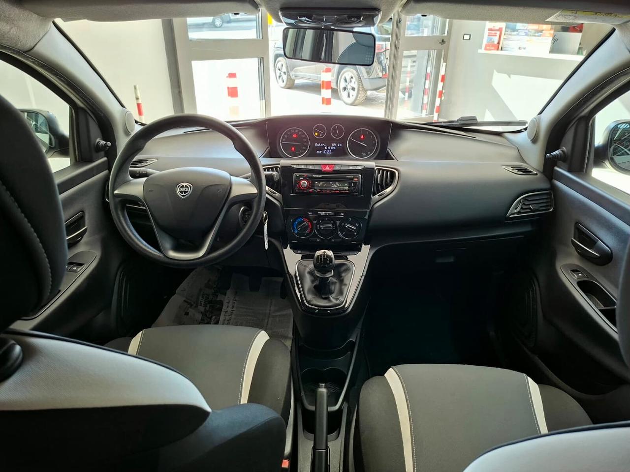 Lancia Ypsilon 1.2 69cv Elefantino 2015