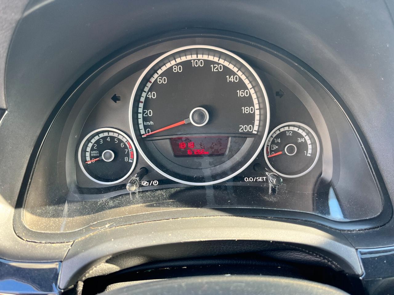 Volkswagen up! 1.0 75 CV 5p. high