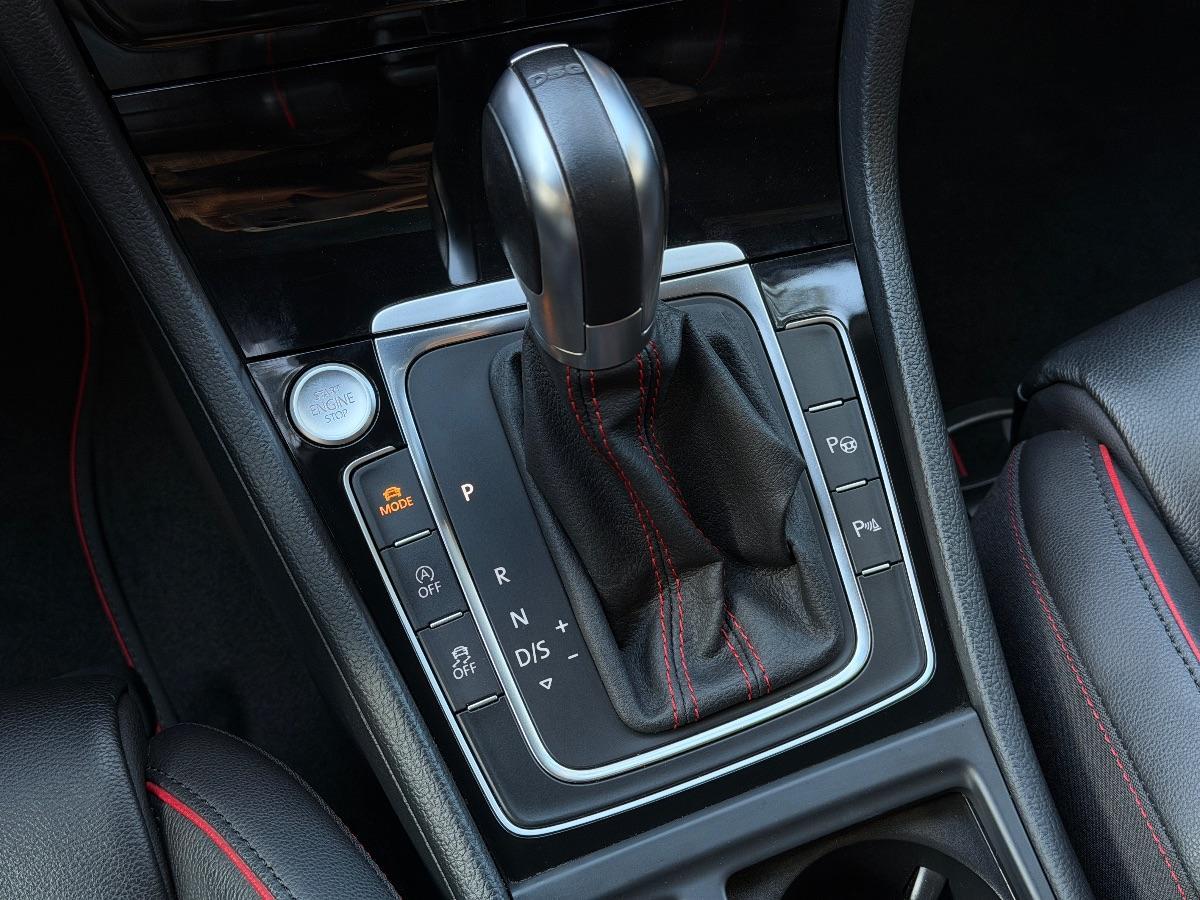 Volkswagen Golf 7.5 GTI 2.0 TSI 245 CV