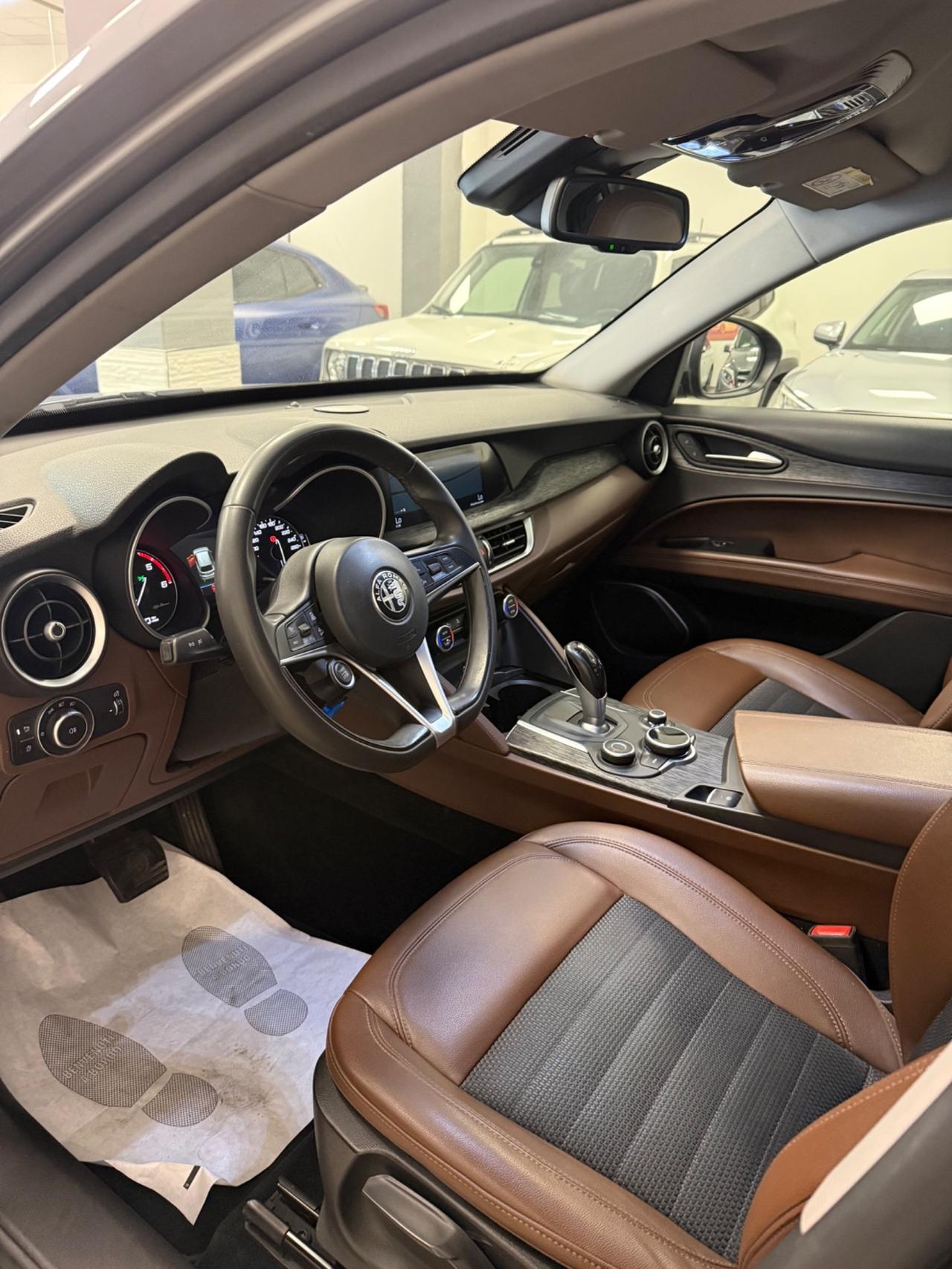 Alfa Romeo Stelvio 2.2 Turbodiesel 190 CV AT8 Q4 B-Tech