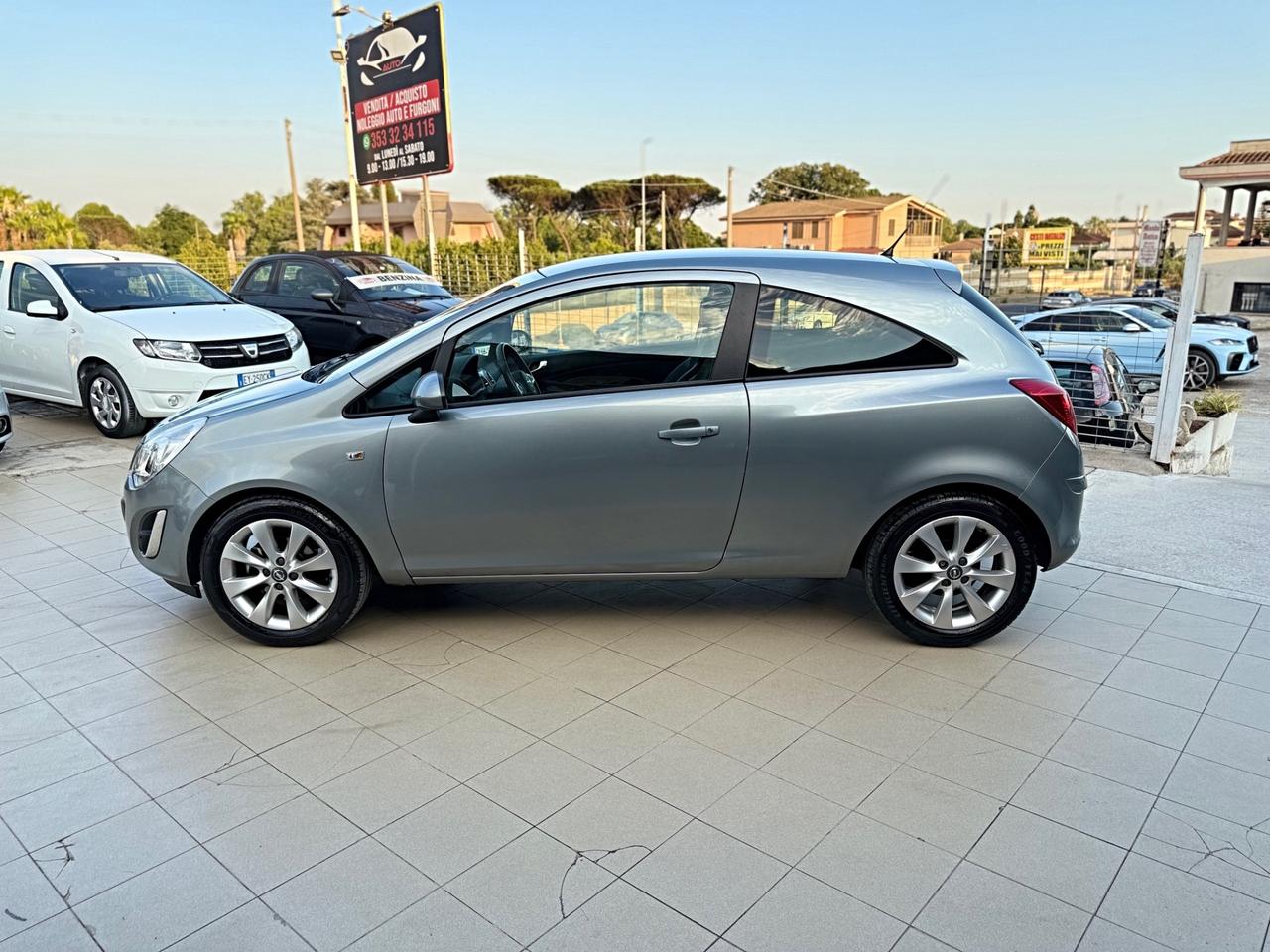 Opel Corsa 1.2 85CV 5 porte GPL-TECH One Garanzia 12 Mesi