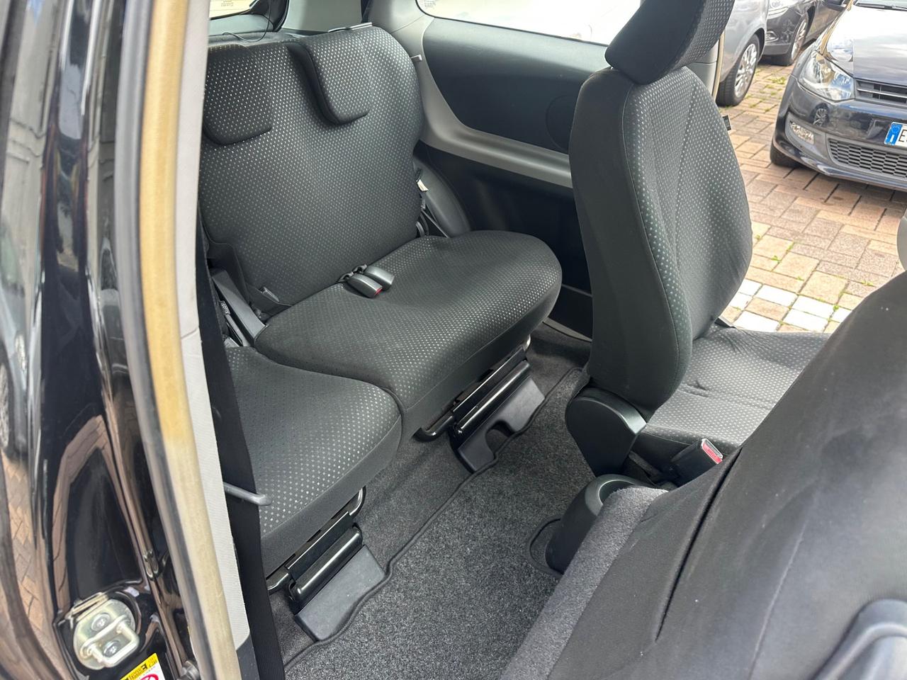 Toyota Yaris 1.0 3 porte Sol - ok neopatentati