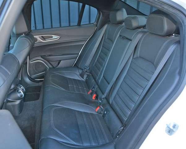 Alfa Romeo Giulia 2.2 t Veloce Q4 210 cv auto * DOPPIO TETTO *
