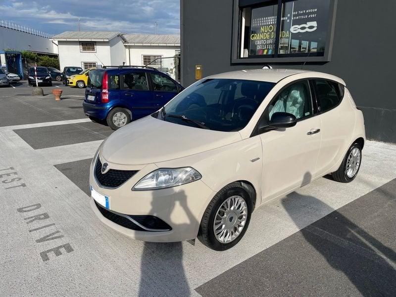 Lancia Ypsilon 1.2 69 CV 5 porte GPL Ecochic Gold