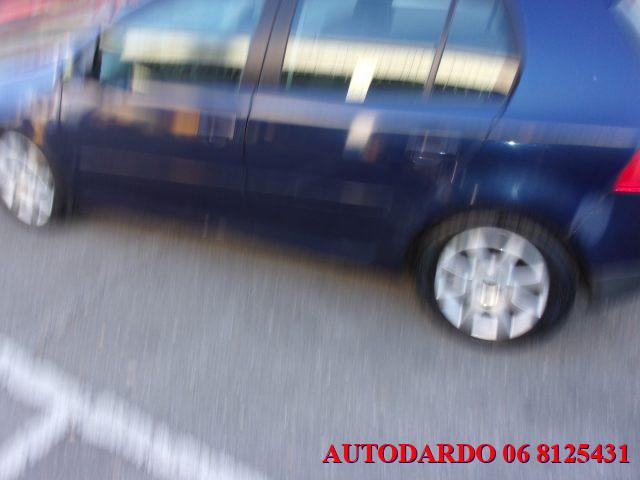 VOLKSWAGEN Golf 1.6 16V FSI 5p. Comfortline