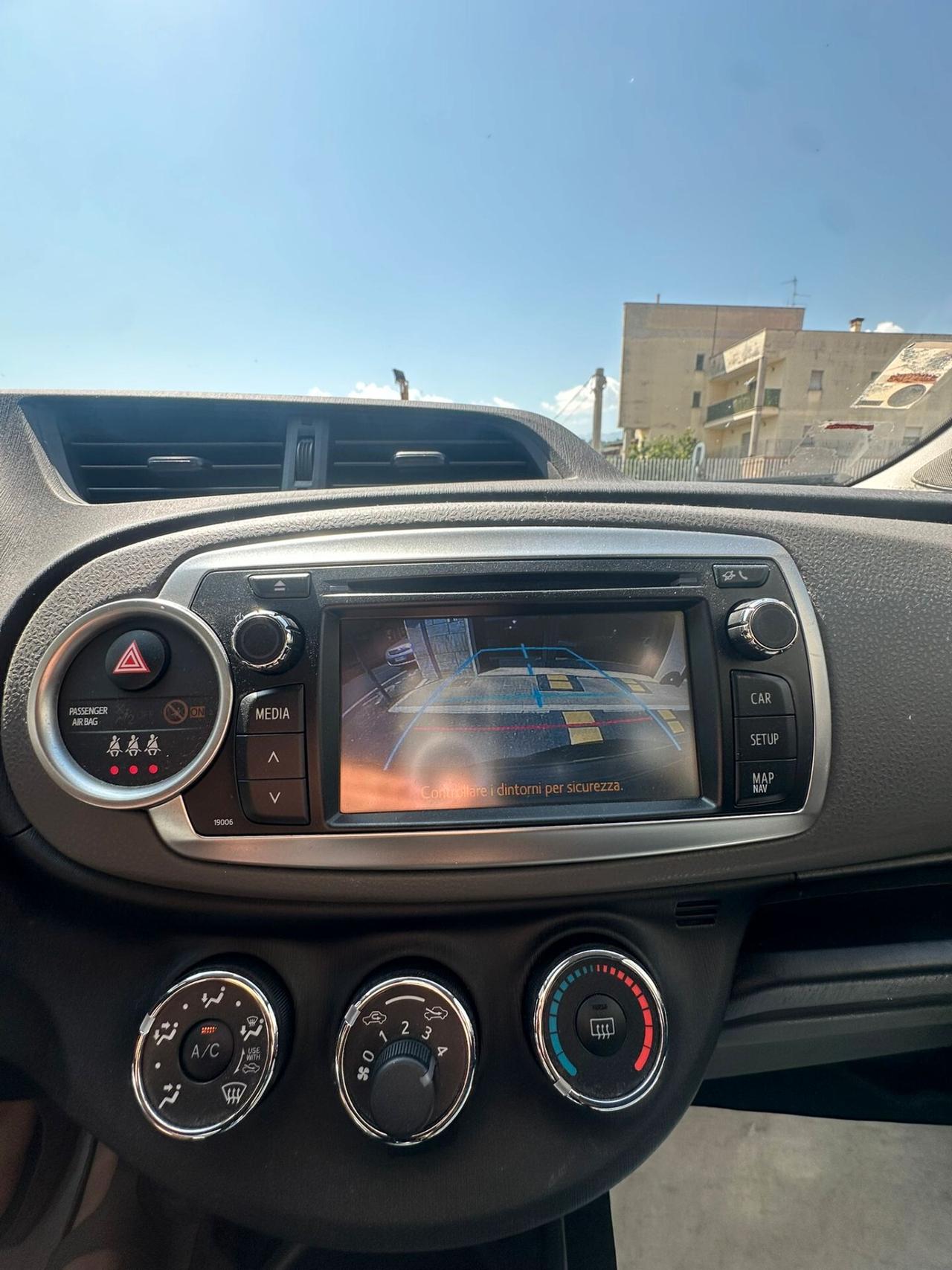 Toyota Yaris 1.0 5 porte Lounge