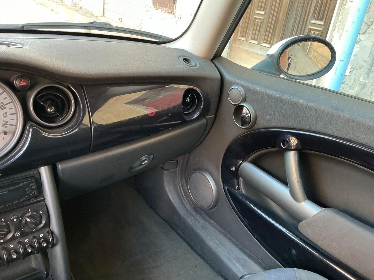 Mini 1.4 tdi One D Seven