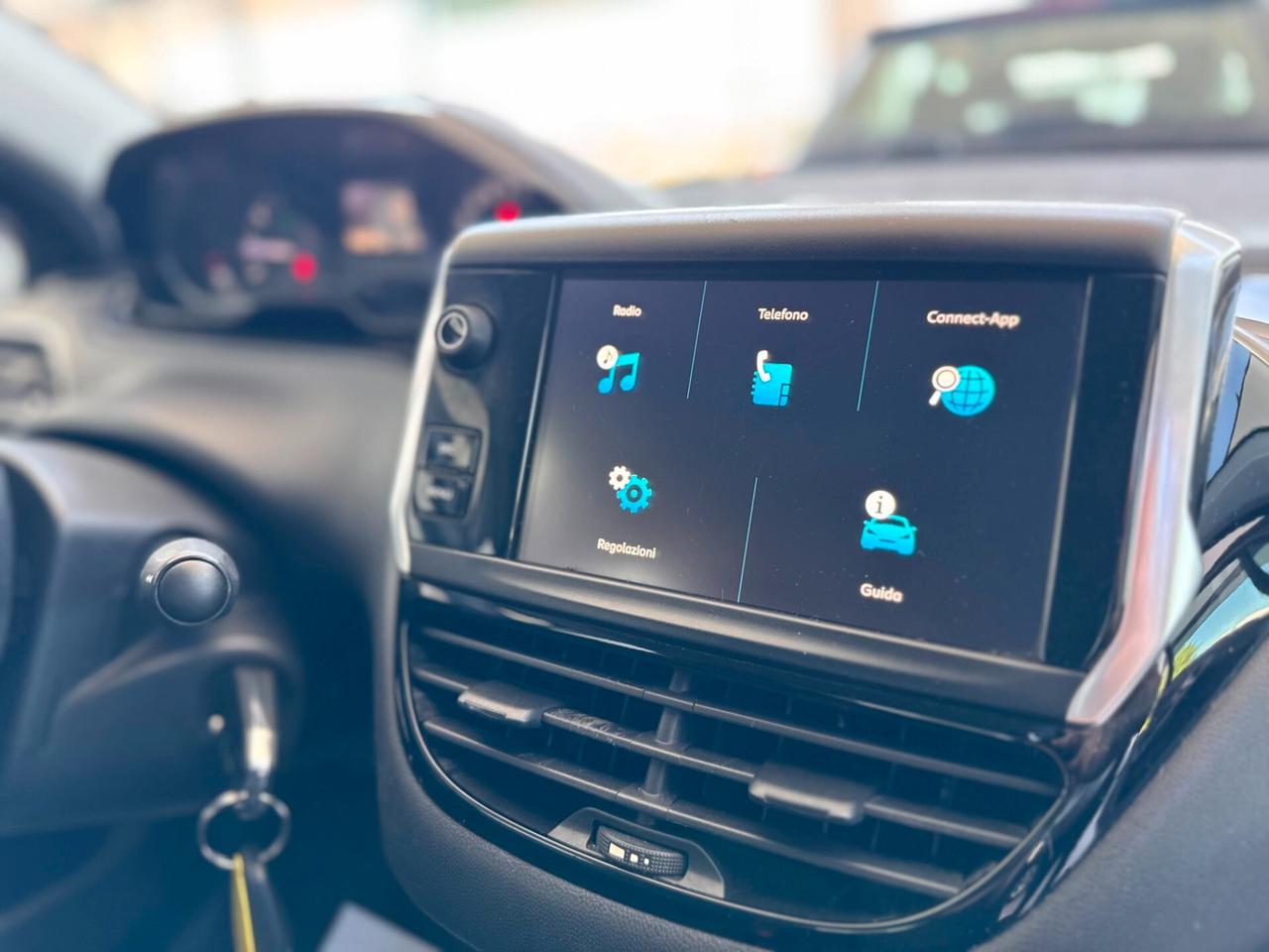Peugeot 208 PureTech 82 5p. GPL Active