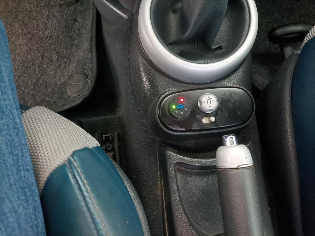 Mini 1.6 16V CV 116 Cooper Checkmate 11/2005