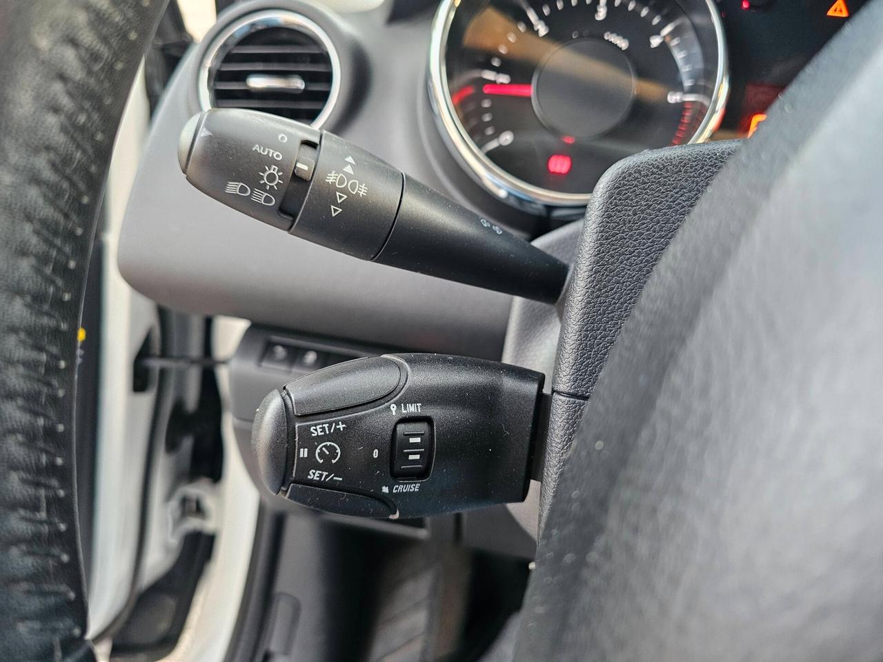 PEUGEOT 5008 1.6 BLUEHDI 120CV BUSINESS EAT6 7 POSTI