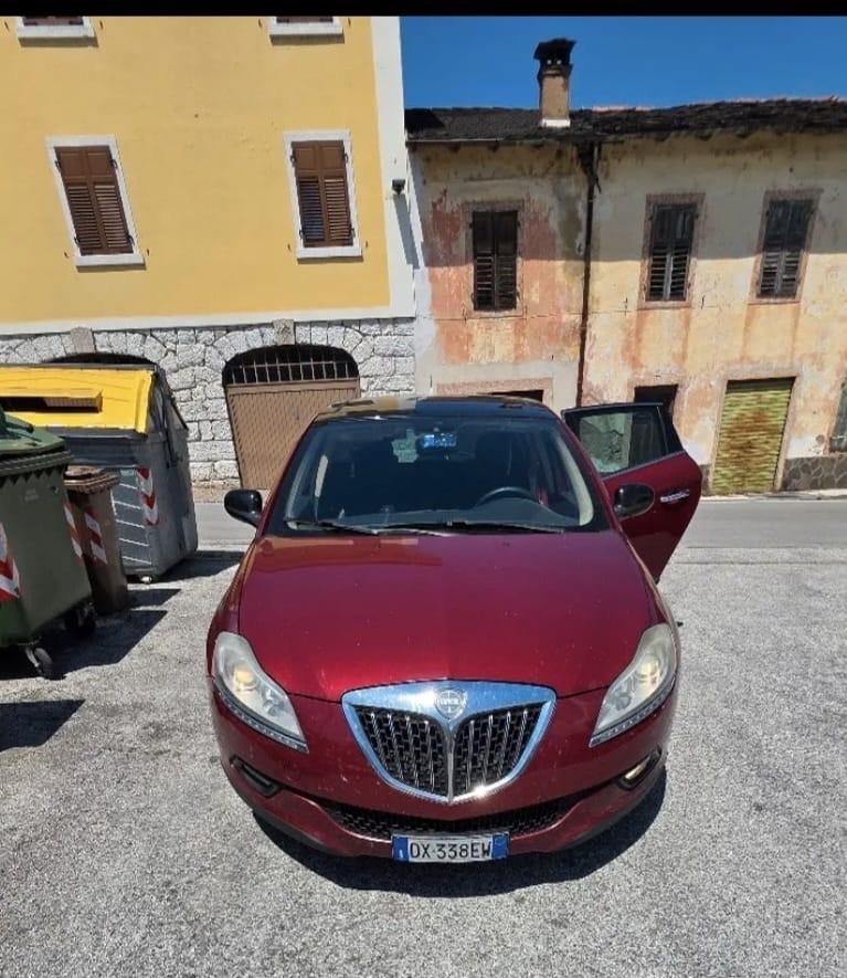 Lancia Delta 1.6 MJT DPF Platino NEOPATENTATI