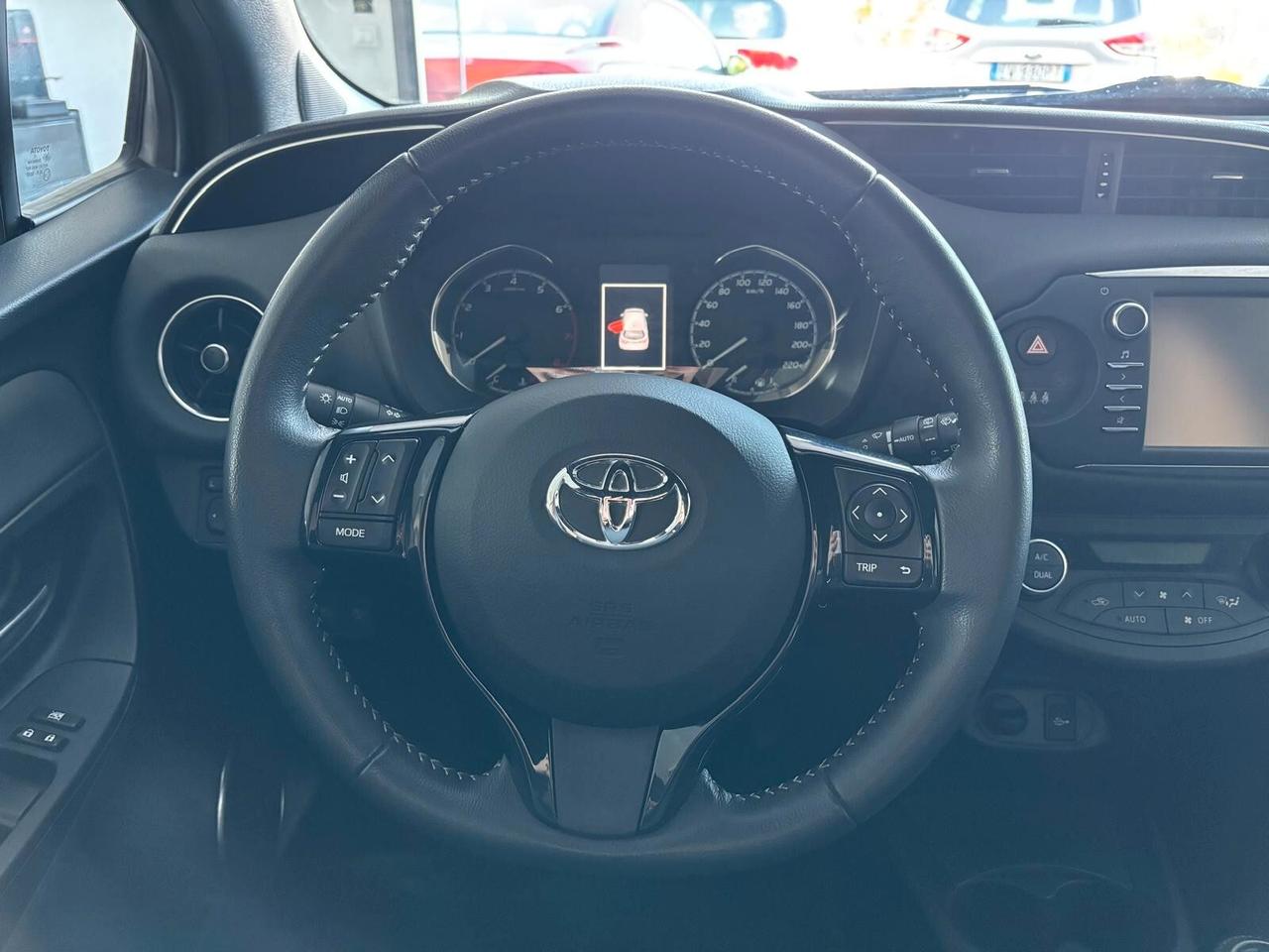 Toyota Yaris 2017 - 1.0 69 CV 80000 KM NEOPATENTATI!!