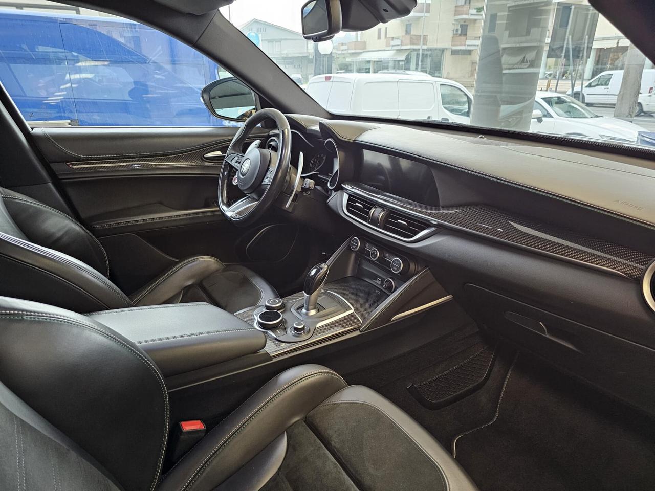 Alfa Romeo Stelvio 2.9 Bi-Turbo V6 510 CV AT8 Quadrifoglio