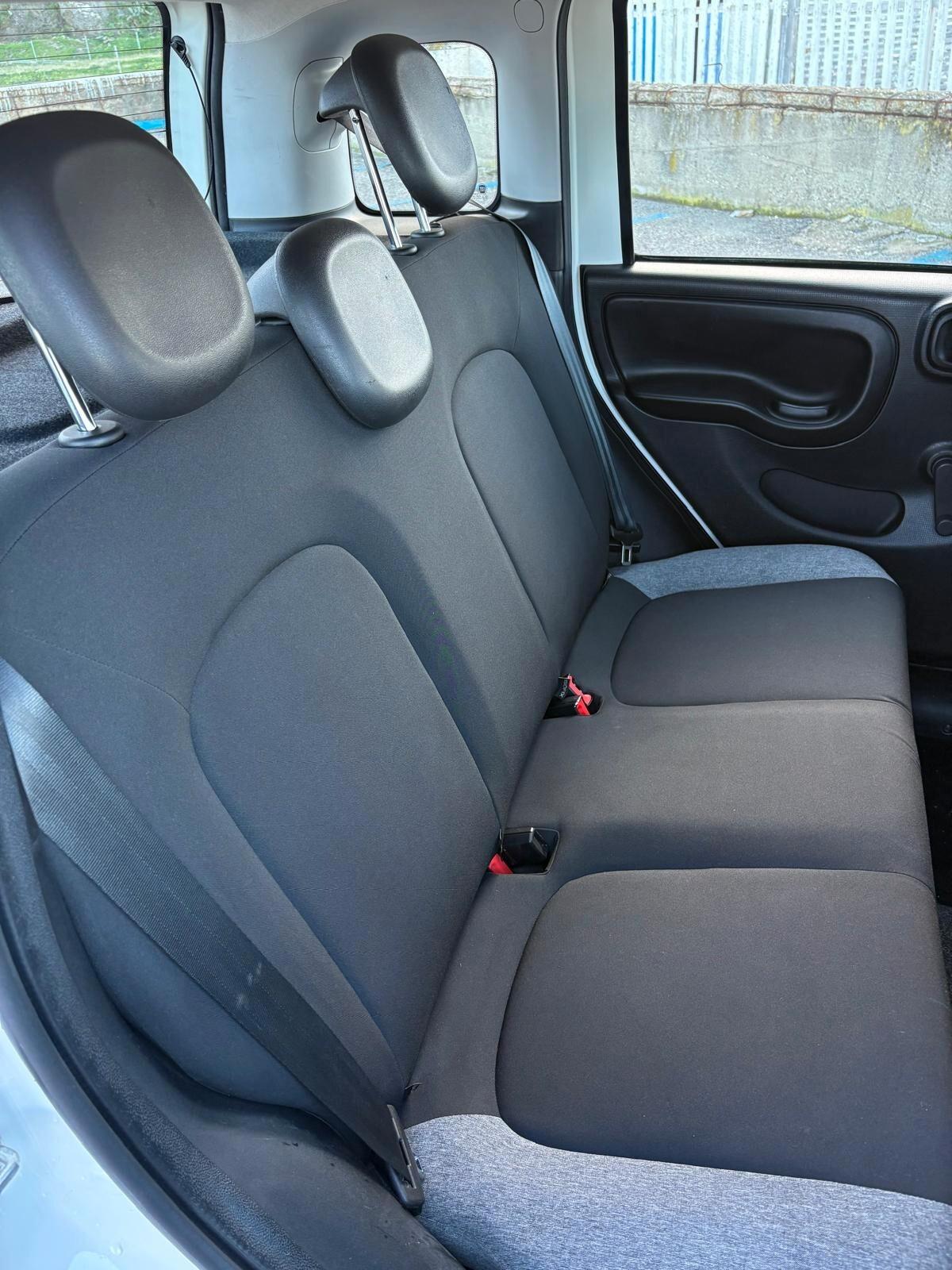 Panda 1.0 FireFly Hybrid City 5 Posti