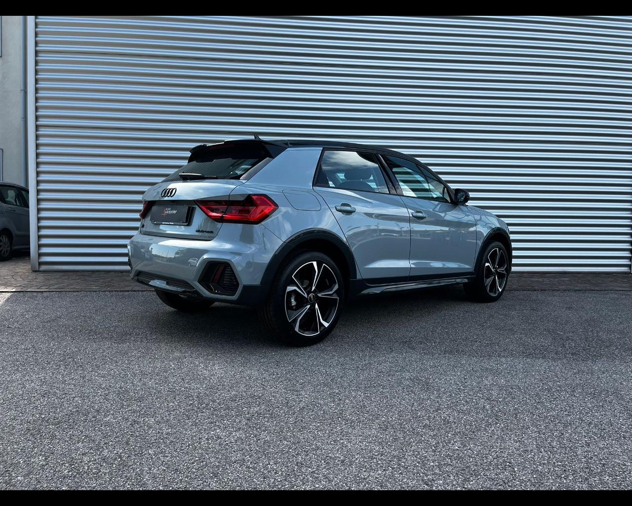 AUDI A1 ALLSTREET 30 TFSI S-TRONIC IDENTITY CONTRAST