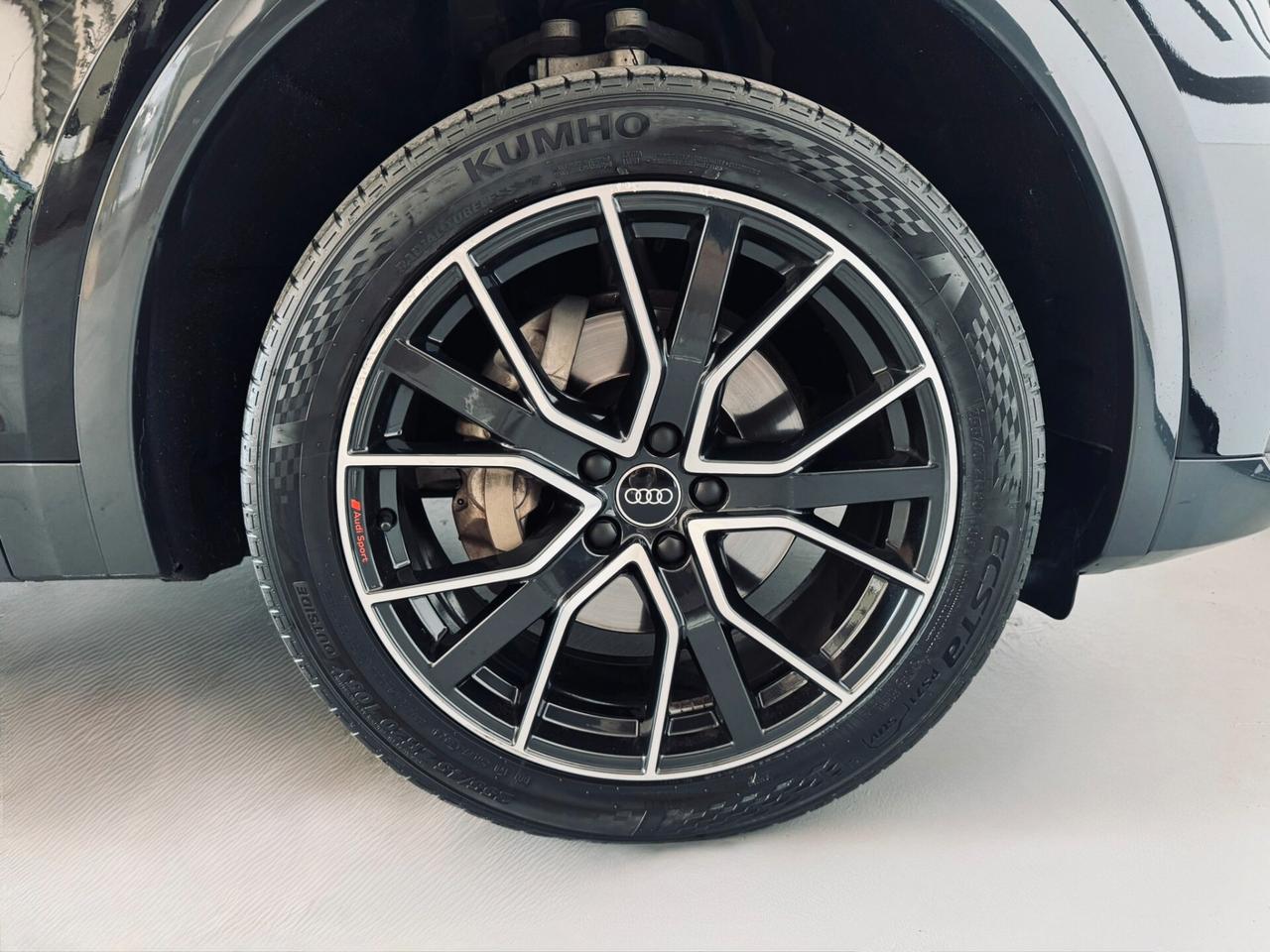 Audi Q5 quattro S line